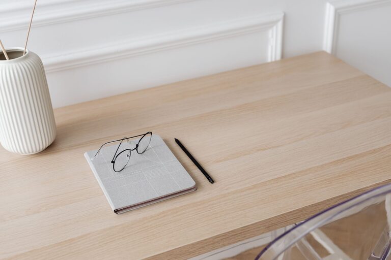 How to Create a Relaxing Home Workspace for Better Productivity